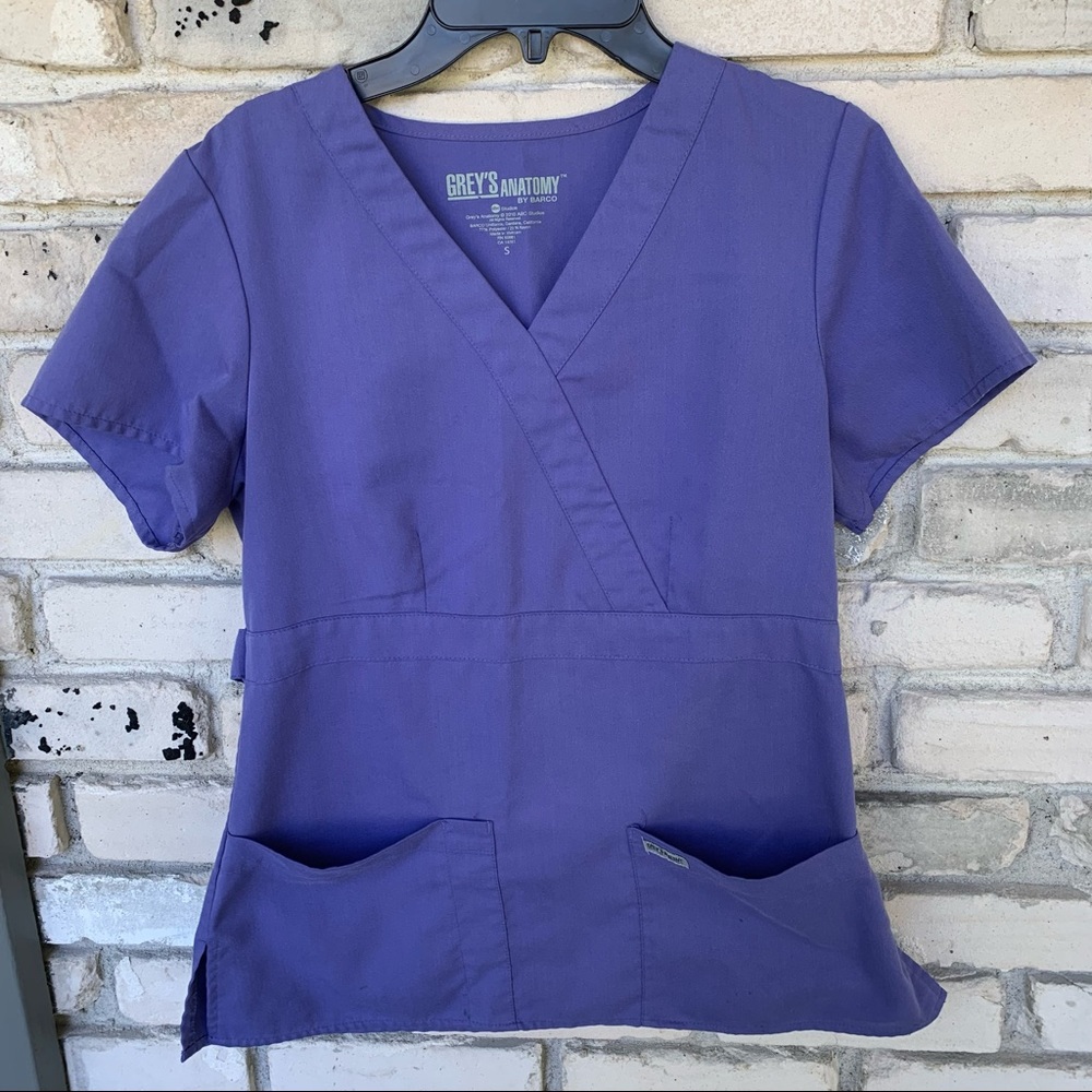 Grey’s Anatomy nurse purple medical scrubs top